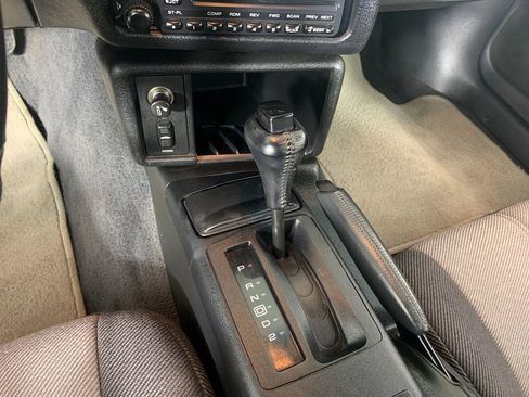 Used 1994 Chevrolet Camaro Z28 RWD image 25
