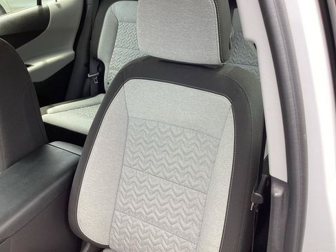 Used 2024 Chevrolet Equinox LS FWD image 10