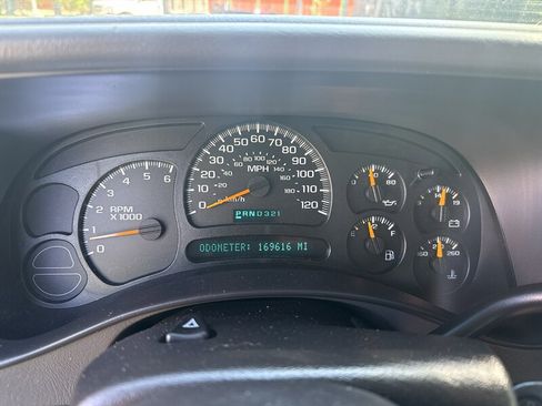 Used 2004 GMC Sierra 1500 SLE w/ Safe And Sound Package AWD/4WD image 36
