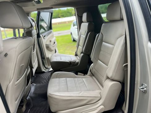 Used 2016 GMC Yukon XL Denali w/ Open Road Package RWD image 12