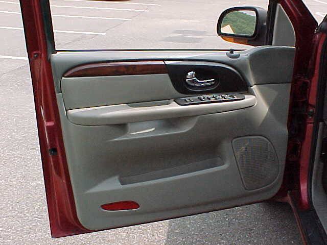 Used 2002 GMC Envoy SLT AWD/4WD image 22