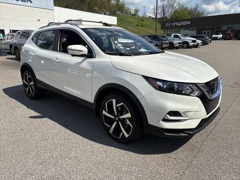 Certified 2022 Nissan Rogue Sport SL AWD/4WD image 7