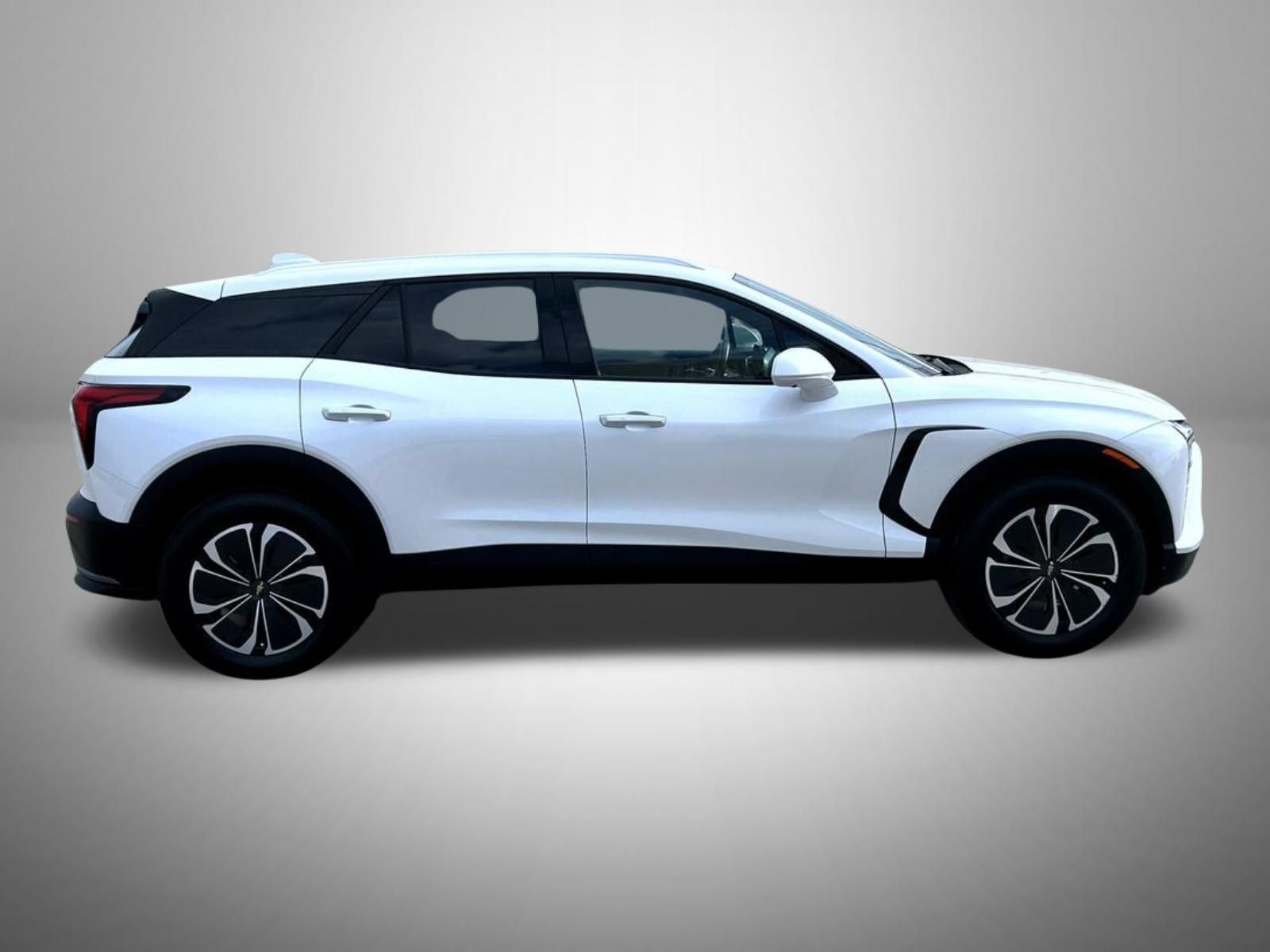 Used 2024 Chevrolet Blazer EV LT AWD/4WD image 5