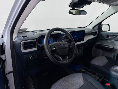 Used 2025 Ford Maverick XLT image 9