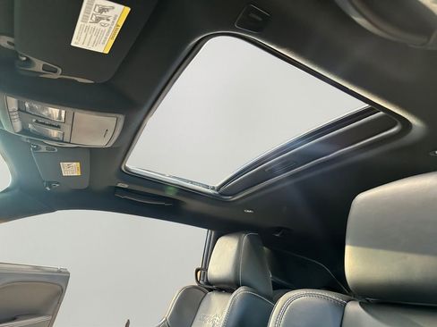 Used 2023 Dodge Challenger SRT Hellcat w/ Driver Convenience Group image 9