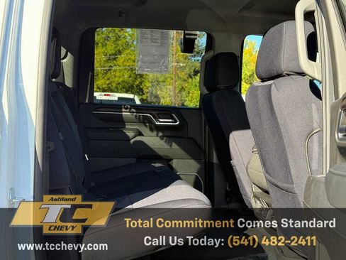 Certified 2024 GMC Sierra 2500 SLT image 15