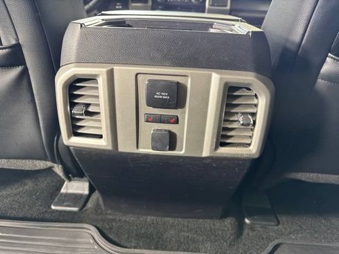 Used 2015 Ford F150 Lariat w/ Equipment Group 502A Luxury AWD/4WD image 13