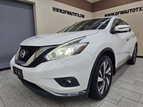 Used 2017 Nissan Murano Platinum w/ Platinum Technology Package image 2