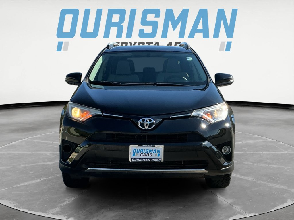 Used 2016 Toyota RAV4 XLE AWD/4WD image 2