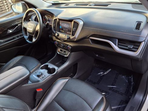 Used 2022 GMC Terrain AT4 image 27