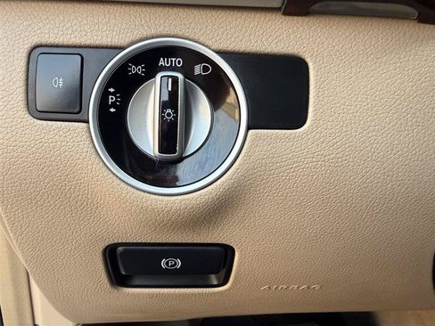 Used 2012 Mercedes-Benz ML 350 BlueTEC 4MATIC image 52