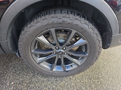 Used 2018 Ford Explorer XLT w/ Equipment Group 202A image 36