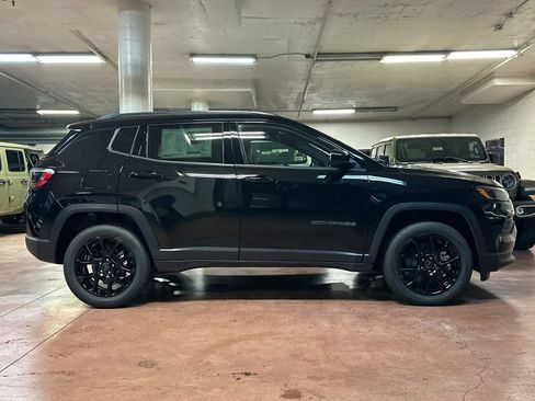 New 2026 Jeep Compass Latitude AWD/4WD image 6