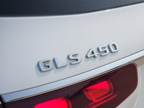Used 2024 Mercedes-Benz GLS 450 4MATIC image 12