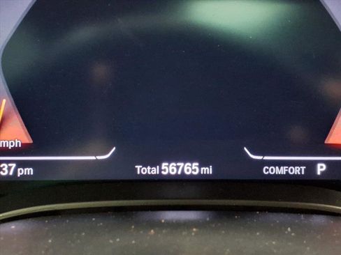 Used 2021 BMW 540i w/ Convenience Package image 34