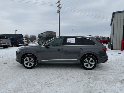 Used 2022 Audi Q7 2.0T Premium w/ Convenience Package image 4