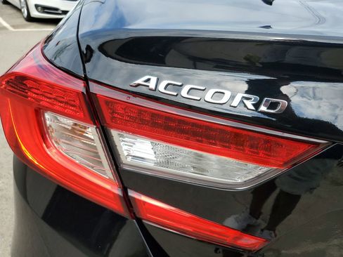 Used 2019 Honda Accord LX image 10