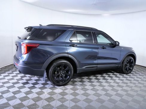 Used 2023 Ford Explorer ST-Line w/ Class IV Trailer Tow Package AWD/4WD image 9