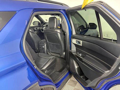 Used 2020 Ford Explorer ST w/ ST Street Pack AWD/4WD image 43