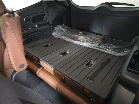 New 2026 Subaru Ascent Touring image 14