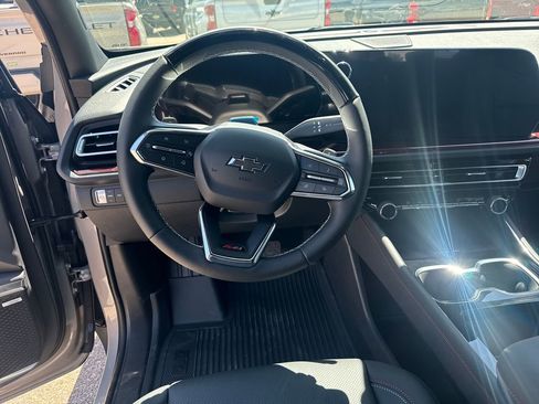 New 2026 Chevrolet Traverse Z71 w/ Enhanced Driving Package AWD/4WD image 13