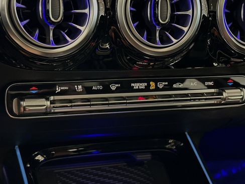 New 2025 Mercedes-Benz GLA 35 AMG 4MATIC image 20