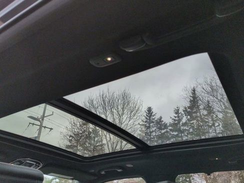 Used 2023 Jeep Grand Wagoneer L 4WD image 23