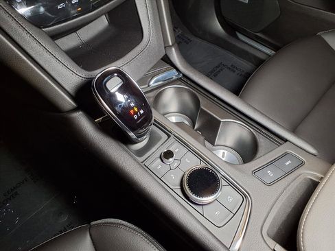 New 2026 Cadillac XT5 Luxury image 20