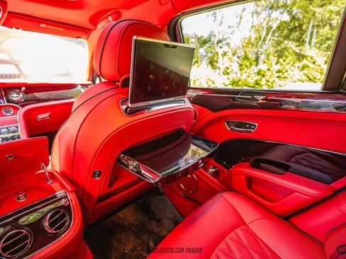Used 2019 Bentley Mulsanne Speed image 42