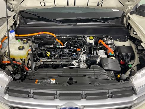 Used 2024 Ford Maverick Lariat FWD image 9