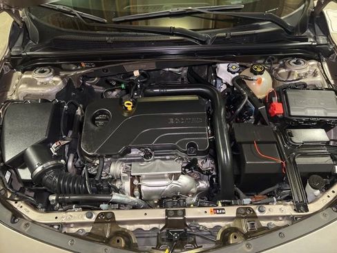 Used 2024 Chevrolet Malibu LT image 17