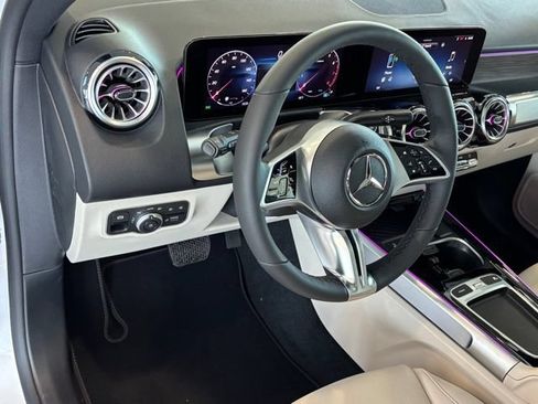 New 2026 Mercedes-Benz GLB 250 4MATIC image 10
