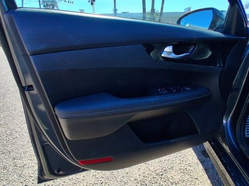 Used 2023 Kia Forte GT-Line image 10