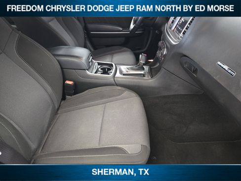 Certified 2022 Dodge Charger SXT w/ Navigation & Travel Group image 10