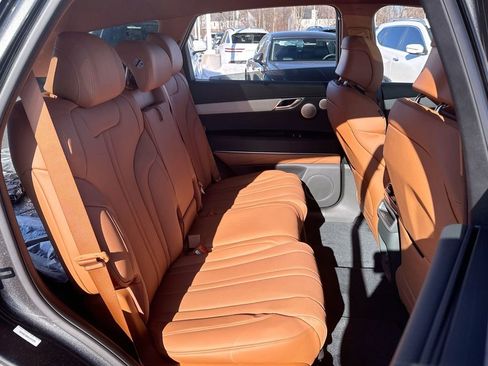 Used 2025 Genesis GV80 2.5T Advanced image 28