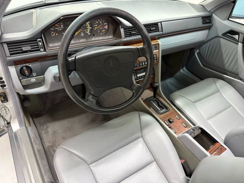 Used 1995 Mercedes-Benz E 320 Coupe image 2