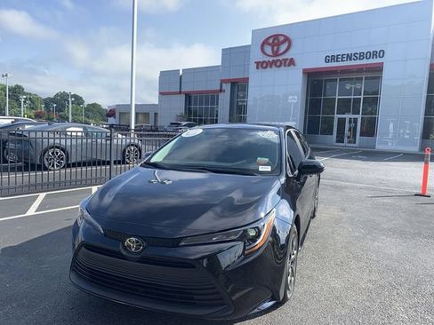Used 2026 Toyota Corolla LE FWD image 1