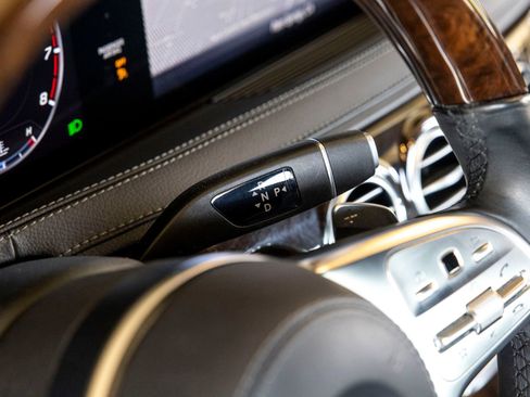 Used 2019 Mercedes-Benz S 560 4MATIC Sedan image 18