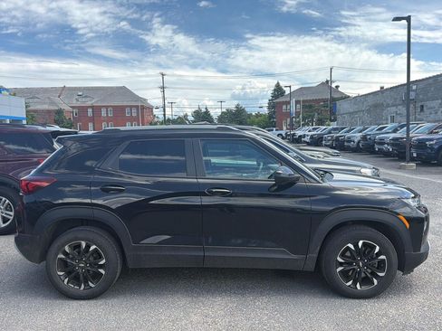 Used 2022 Chevrolet TrailBlazer LT AWD/4WD image 4