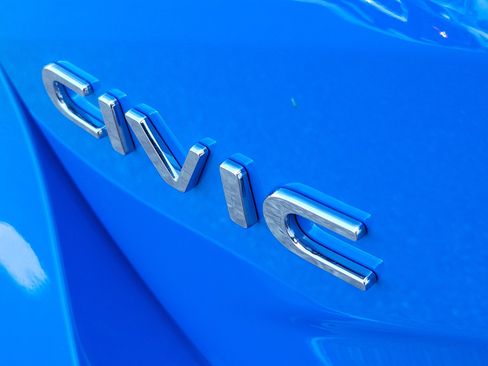Used 2024 Honda Civic Sport image 9