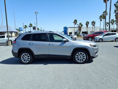 Used 2021 Jeep Cherokee Latitude image 9