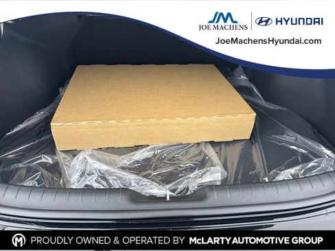 Certified 2025 Hyundai Elantra Sport image 30