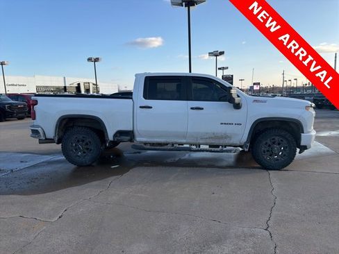 Used 2021 Chevrolet Silverado 2500 LT w/ Z71 Sport Edition image 2