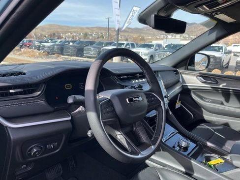 New 2026 Jeep Grand Cherokee L Limited image 13