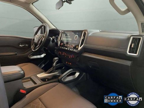 Used 2025 Nissan Frontier SV image 20