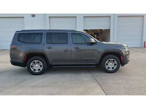 Used 2022 Jeep Wagoneer Series I image 9