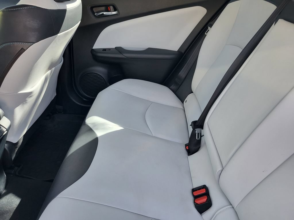 Used 2019 Toyota Prius XLE AWD/4WD image 25