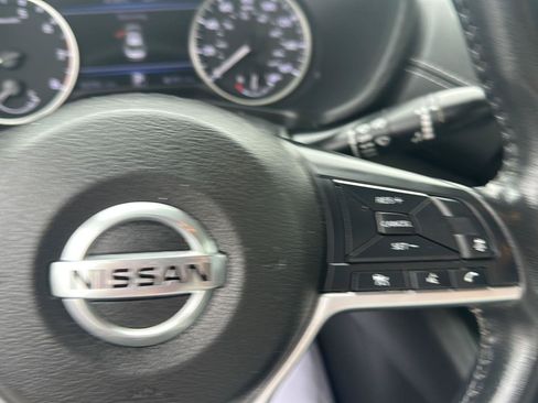 Used 2021 Nissan Sentra SV FWD image 14