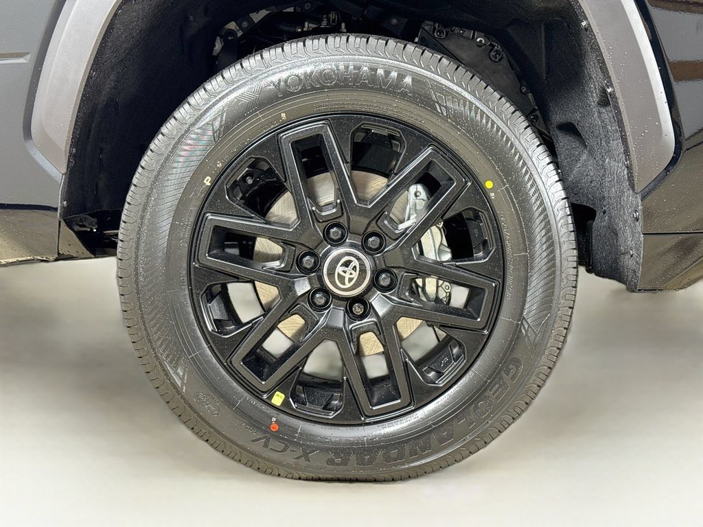 Certified 2026 Toyota Tundra Limited AWD/4WD image 25