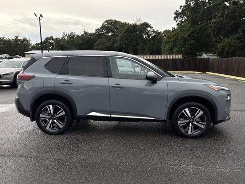 Used 2023 Nissan Rogue Platinum w/ Platinum Premium Package FWD image 6